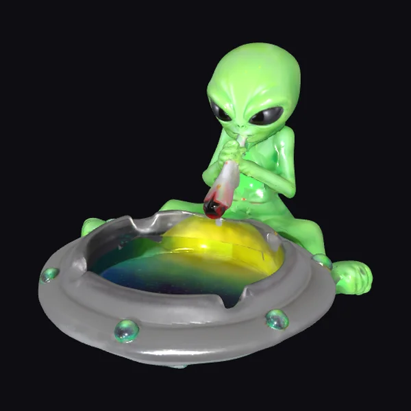 Alien on UFO Ashtray