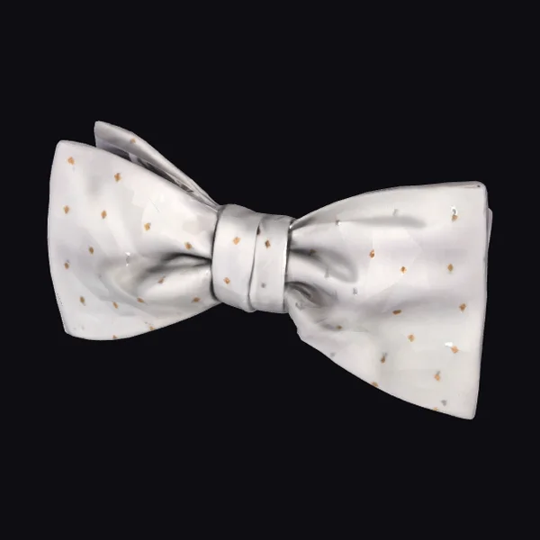 Silvery Bowtie